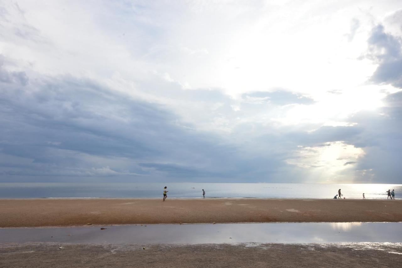 Hua Hin Beachfront Condo المظهر الخارجي الصورة